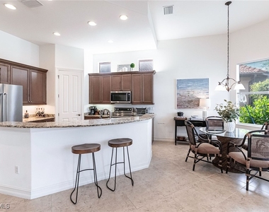 7863 Valencia Court - Photo Thumbnail 11