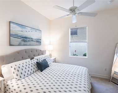 7863 Valencia Court - Photo Thumbnail 32