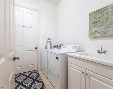 7863 Valencia Court - Photo Thumbnail 34