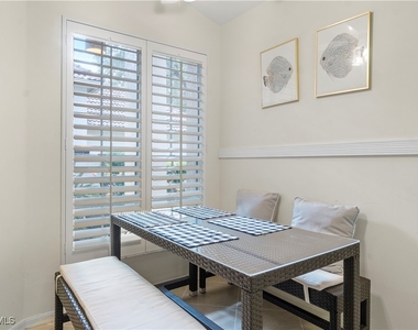 348 Carinosa Court - Photo Thumbnail 3