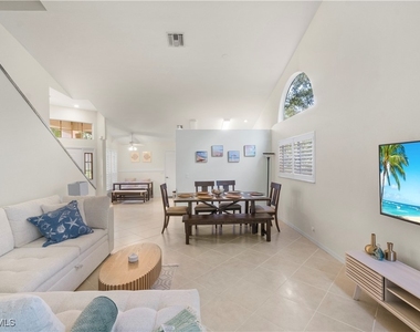 348 Carinosa Court - Photo Thumbnail 1