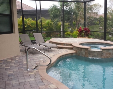 9560 Firenze Circle - Photo Thumbnail 13