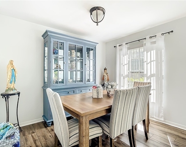 28221 Pine Haven Way - Photo Thumbnail 7