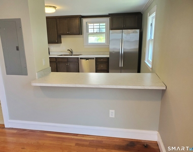 31 Bellevue Street - Photo Thumbnail 13