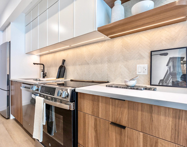 953 Dean Street - Photo Thumbnail 2