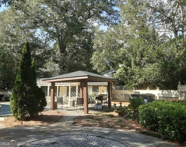 6900 Roswell Road - Photo Thumbnail 14