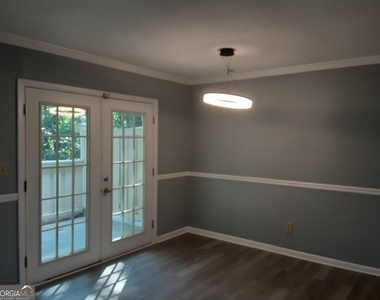 6900 Roswell Road - Photo Thumbnail 7