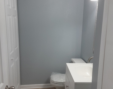 6900 Roswell Road - Photo Thumbnail 11