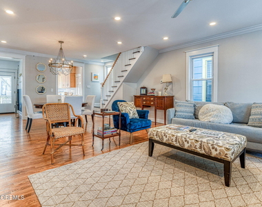 36 Heck Avenue - Photo Thumbnail 8
