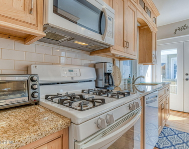 36 Heck Avenue - Photo Thumbnail 13