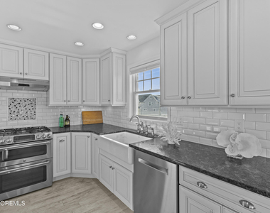 447 N Highway 35 - Photo Thumbnail 3