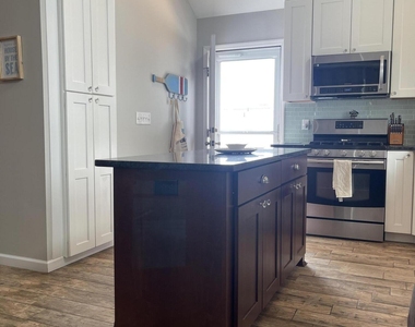 104 W Chadwick Way - Photo Thumbnail 1