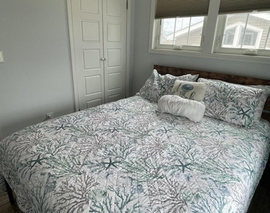 104 W Chadwick Way - Photo Thumbnail 11