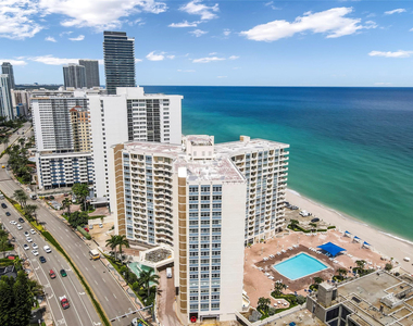3180 S Ocean Drive - Photo Thumbnail 25