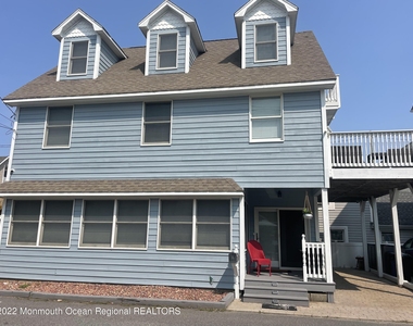 68 E Pacific Way - Photo Thumbnail 1