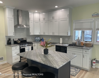68 E Pacific Way - Photo Thumbnail 4