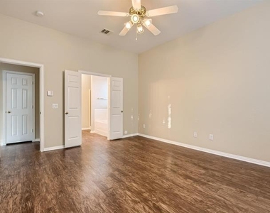 5301 Lily Drive - Photo Thumbnail 15