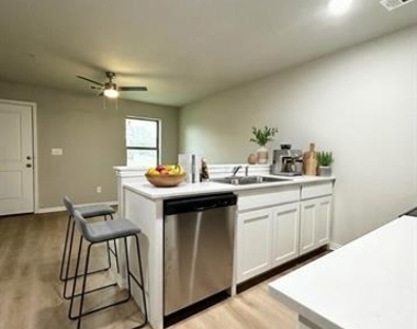 3001 Grey Wolf Circle - Photo Thumbnail 2