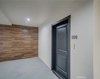 7018 Alabama Avenue - Photo Thumbnail 1