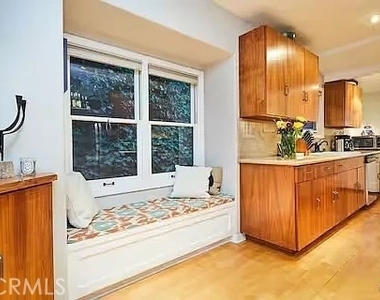 2597 Dearborn - Photo Thumbnail 8