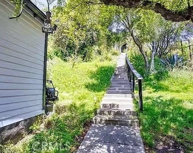 2597 Dearborn - Photo Thumbnail 25