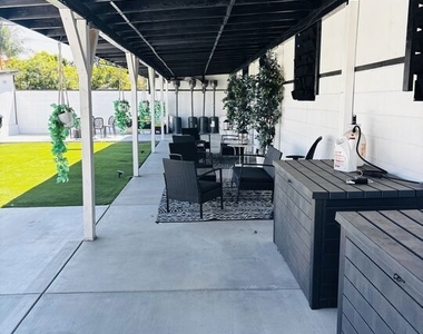 1377 Sultana - Photo Thumbnail 49