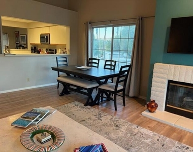 726 N Vista Lago N - Photo Thumbnail 5