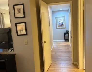 726 N Vista Lago N - Photo Thumbnail 10
