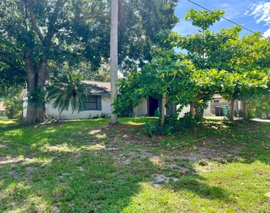 2617 Sw Chestnut Lane - Photo Thumbnail 4