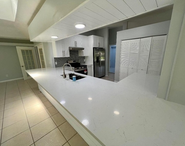 2617 Sw Chestnut Lane - Photo Thumbnail 11