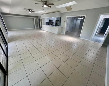 2617 Sw Chestnut Lane - Photo Thumbnail 21