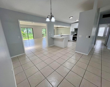 2617 Sw Chestnut Lane - Photo Thumbnail 9