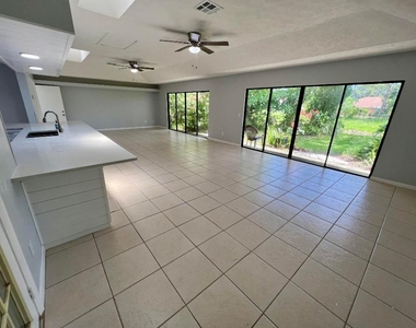 2617 Sw Chestnut Lane - Photo Thumbnail 19