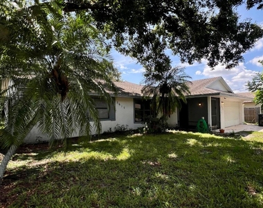2617 Sw Chestnut Lane - Photo Thumbnail 1
