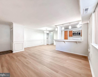 11402 Cherry Hill Road - Photo Thumbnail 3