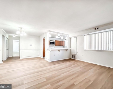 11402 Cherry Hill Road - Photo Thumbnail 7