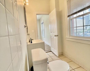 7347 Wisconsin Avenue - Photo Thumbnail 13