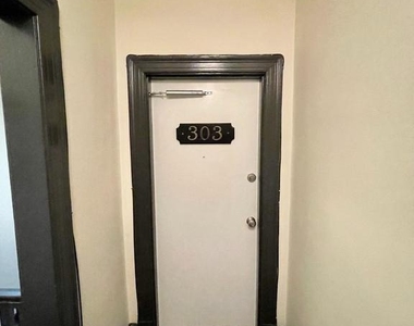 7347 Wisconsin Avenue - Photo Thumbnail 3