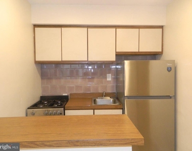 513 12th Street Ne - Photo Thumbnail 2