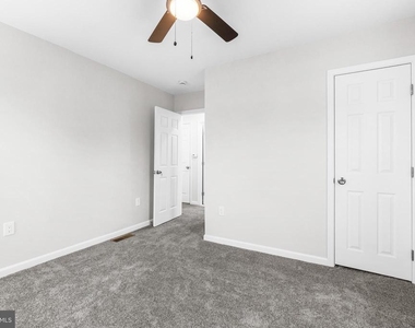 4686 A Street Se - Photo Thumbnail 14