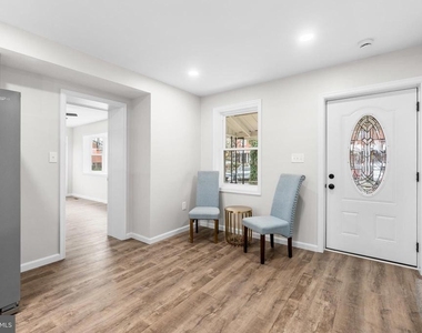 4686 A Street Se - Photo Thumbnail 6