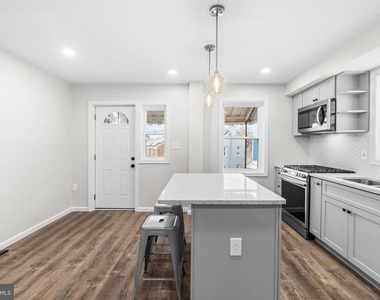 4686 A Street Se - Photo Thumbnail 7
