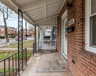 4686 A Street Se - Photo Thumbnail 2