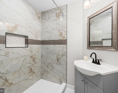 4686 A Street Se - Photo Thumbnail 12