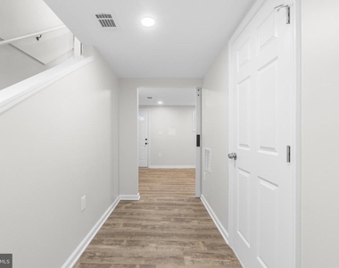 4686 A Street Se - Photo Thumbnail 21