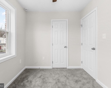 4686 A Street Se - Photo Thumbnail 18