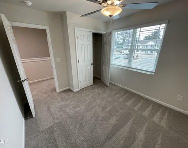 1019 Peony Lane - Photo Thumbnail 9