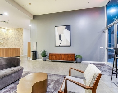 507 Sabine St - Photo Thumbnail 19