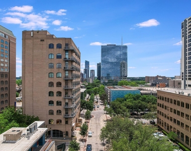 507 Sabine St - Photo Thumbnail 23