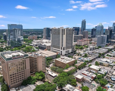 507 Sabine St - Photo Thumbnail 26